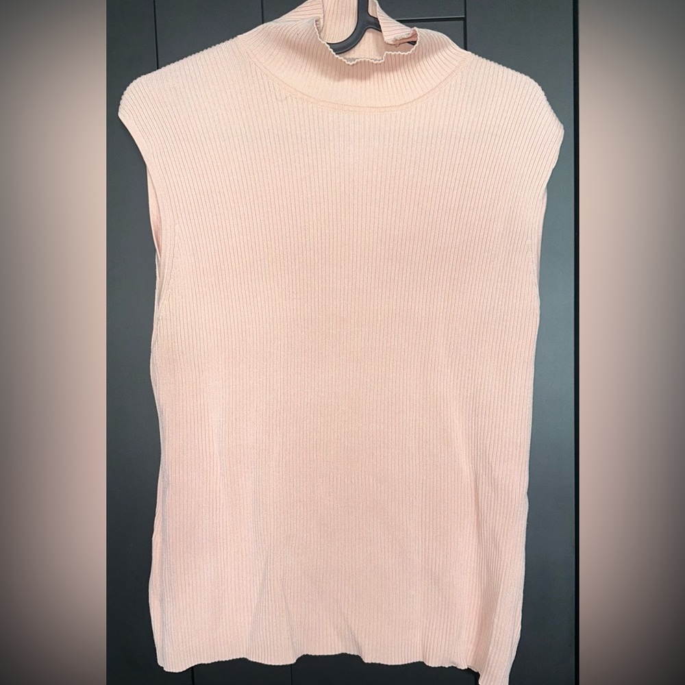 Chicos Sleeveless Turtleneck Top